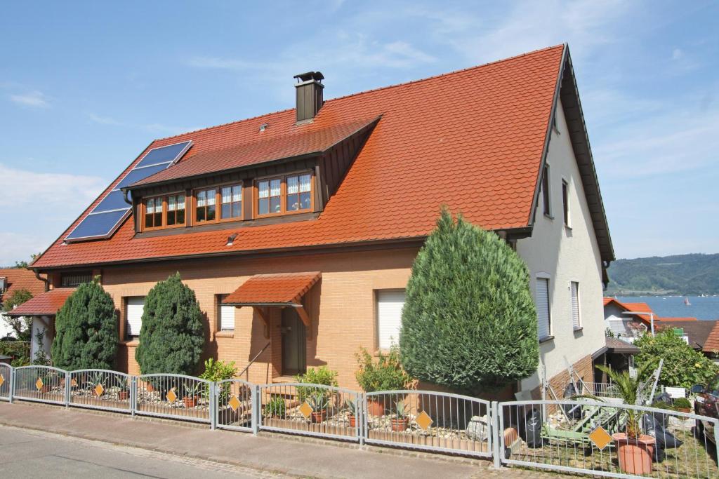 Appartements Ferienhaus Blüml am Bodensee Kaiserpfalzstr. 89 78351 Bodman-Ludwigshafen