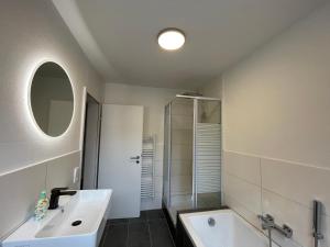 Appartements Ferienhaus Bodensee - by Heinke Wohnraum 34 Rohmbachstraße 88094 Oberteuringen Bade-Wurtemberg