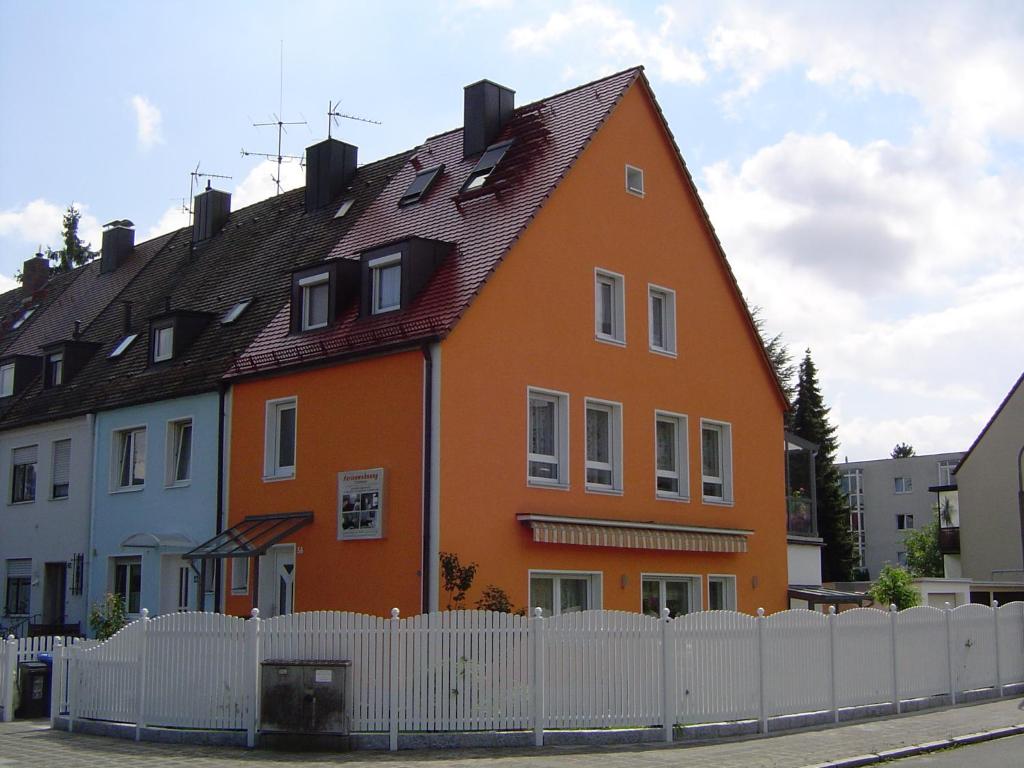 Appartements Ferienhaus Gumann Gerngrosstraße 38, Großreuth h.d.Veste, Nordstadt 90409 Nuremberg