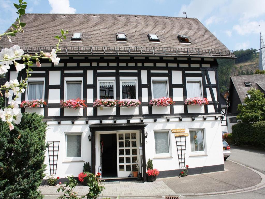 Appartements Ferienhaus Haus am Medebach Muehlenweg 5 59939 Olsberg