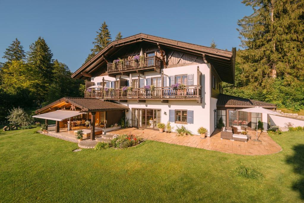 Appartements Ferienhaus Heimhof Am Kreuzeckbahnhof 2 82467 Garmisch-Partenkirchen