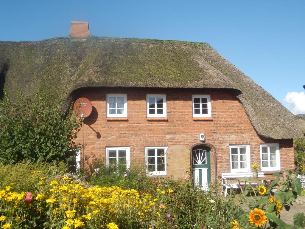 Ferienhaus Petersen Hallig Oland 16, 25867 Oland