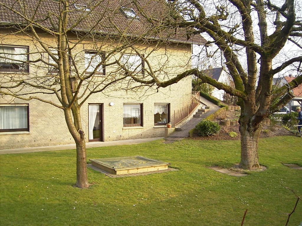 Ferienhaus und Ferienwohnung Knappstein 5 Arnsberger Straße, 59519 Möhnesee