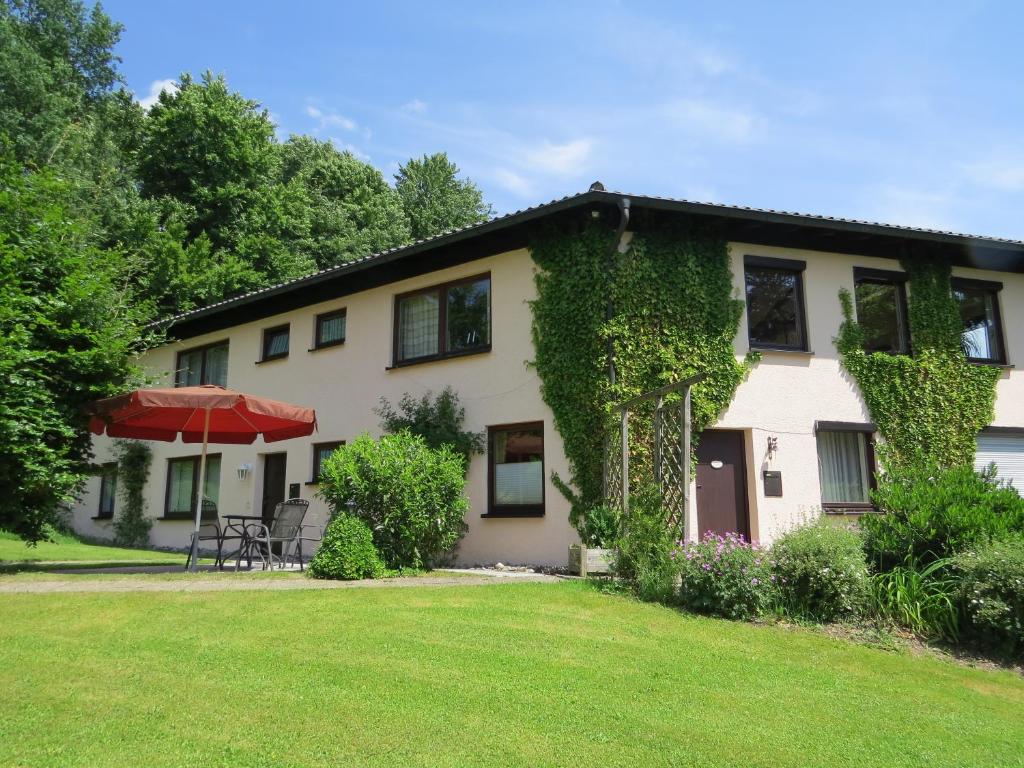 Appartements Ferienhaus Ziegler 24 Panoramastraße 88316 Isny im Allgäu