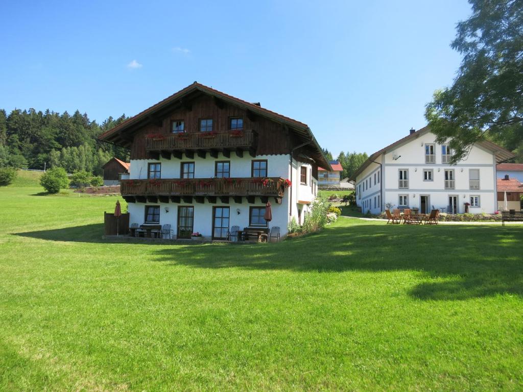 Appartements Ferienhof Landhaus Michael Maisried 5 94255 Böbrach