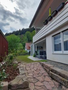 Appartements Ferienwohnung am Enzufer mit Wintergarten Bad Wildbad im Schwarzwald 41 Alte Höfener Straße 75323 Bad Wildbad Bade-Wurtemberg