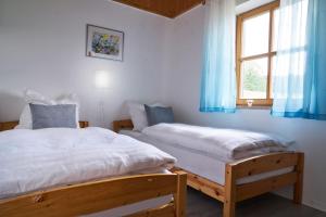 Ferienwohnung Arnika im Ferienhaus Bergwiese