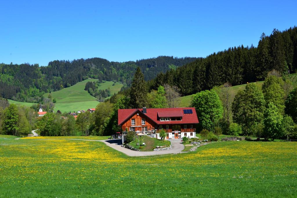 Appartements Ferienwohnung Böck, Wengen im Allgäu 1 Im Altach 87480 Weitnau