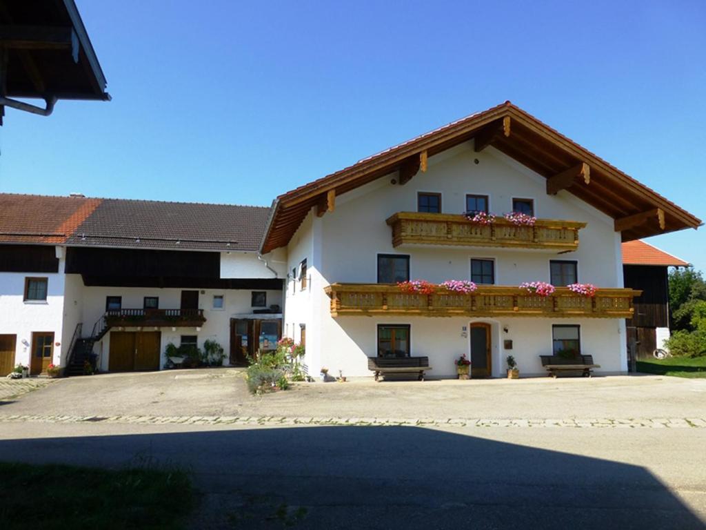 Appartements Ferienwohnung Bösch Tettenberg 7 83329 Taching am See