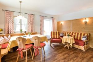Appartements Ferienwohnung - Café Mali 11 Am Sohler 87541 Bad Hindelang Bavière