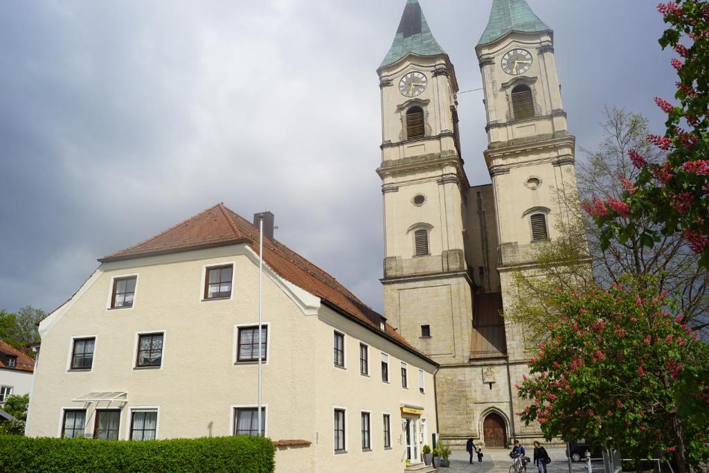 Ferienwohnung Duß Am Kirchplatz 1 2.OG, 94557 Niederalteich