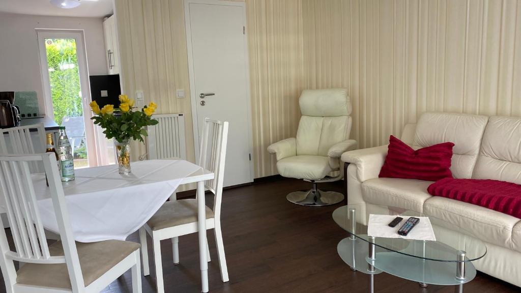 Appartements Ferienwohnung Felix am See Angermunder Str. 20, Bungalow 170 16247 Joachimsthal