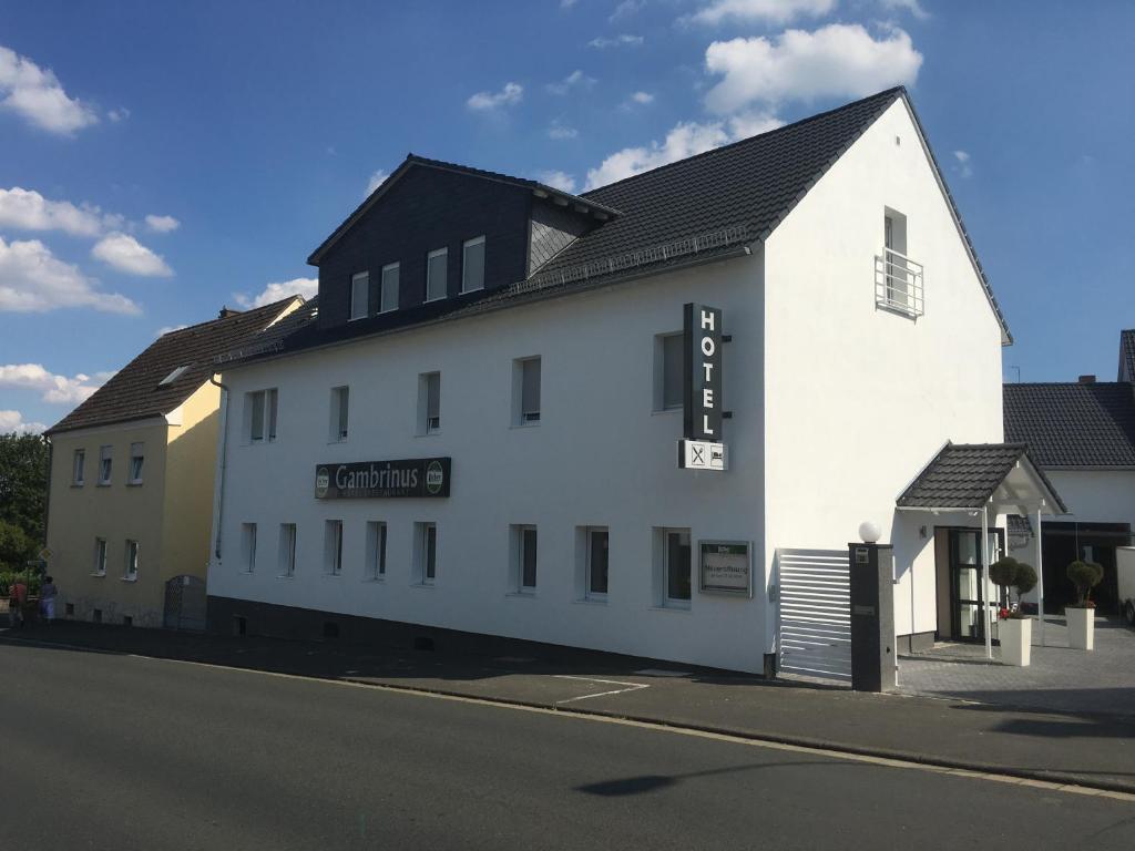 Ferienwohnung Gambrinus in Hotel Gambrinus Gießener Straße 20, 35582 Wetzlar