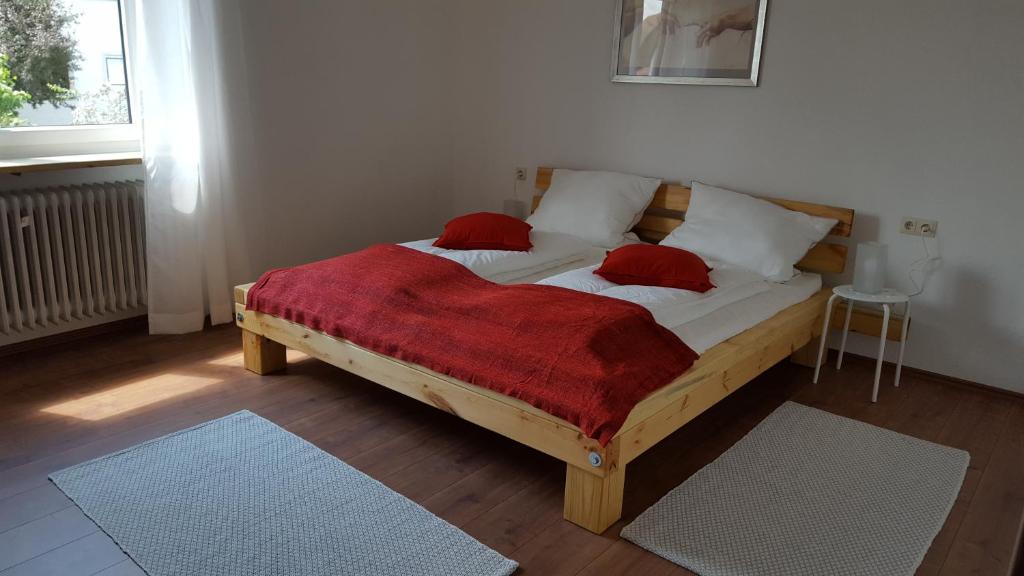 Ferienwohnung & Gästezimmer Rixner Jahrsdorf A 19, 91161 Hilpoltstein