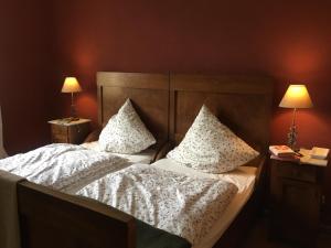 Appartements Ferienwohnung Gutshaus Granzow - Im Gutshaus wohnen Barenthiner Weg 16866 Gumtow -1