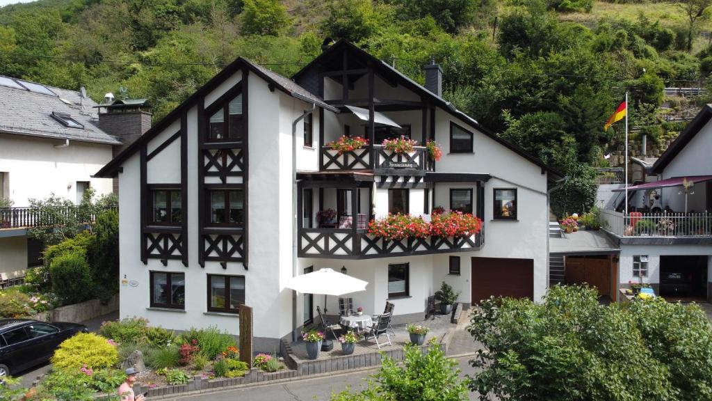 Appartements Ferienwohnung Im Bachtal Im Bachtal 2 56829 Pommern