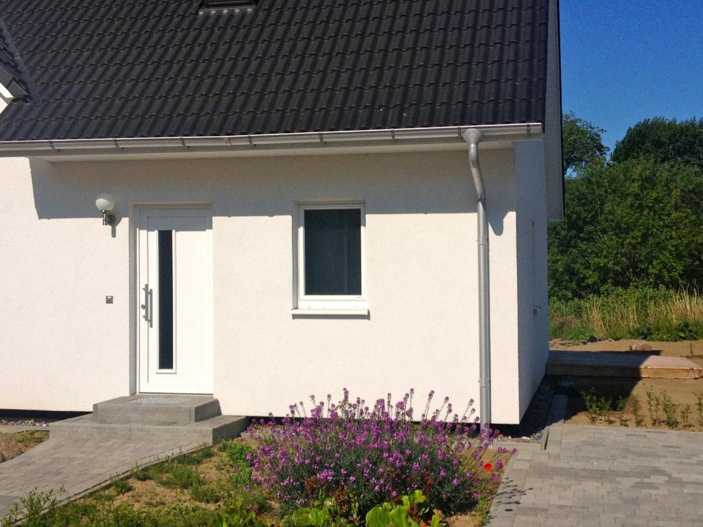 Appartements Ferienwohnung in Patzig auf Rügen Hofstraße 7a 18528 Patzig