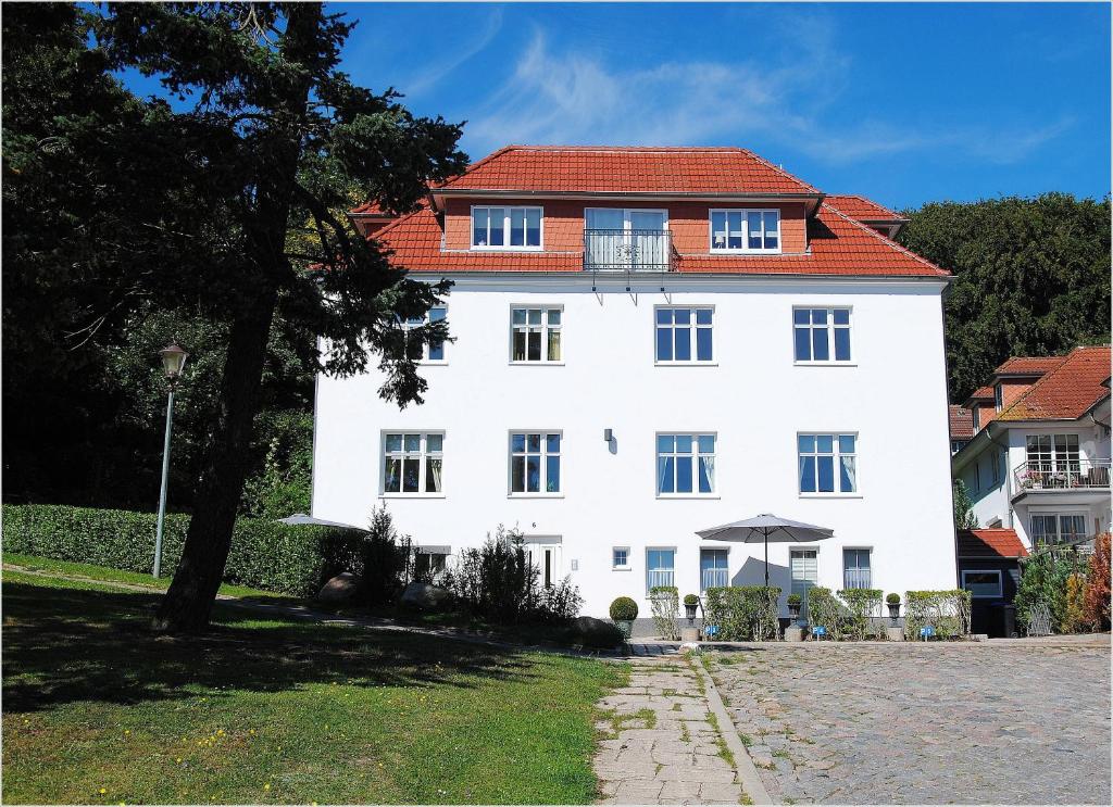 Appartements Ferienwohnung in Sassnitz Johannis-Kirchstraße 6 18546 Sassnitz