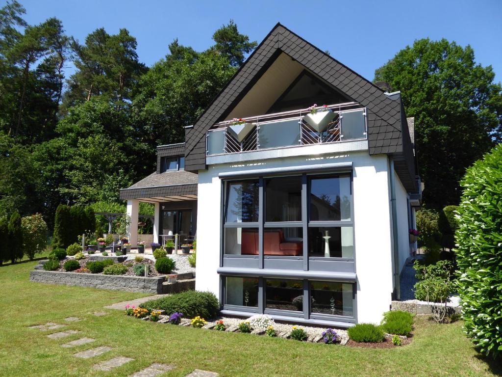 ferienwohnung-land Bliesstraße 4, 66386 Saint-Ingbert