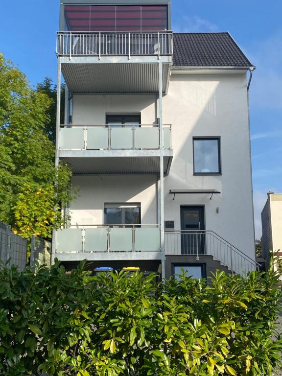 Ferienwohnung LIVONA 84 Kreuzstraße, 53474 Bad Neuenahr-Ahrweiler