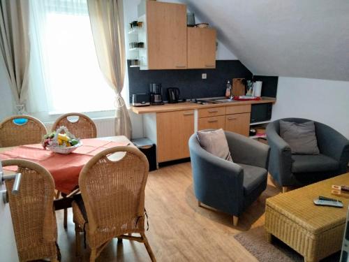 Ferienwohnung Neheim mit Dennis und Alexander Alexander mit Klimaanlage
