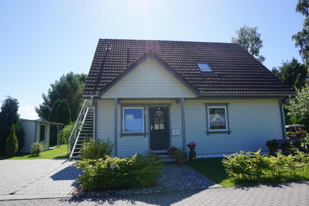 Appartements Ferienwohnung Ostseebad Karlshagen 1 Mildstedter Straße 17449 Karlshagen