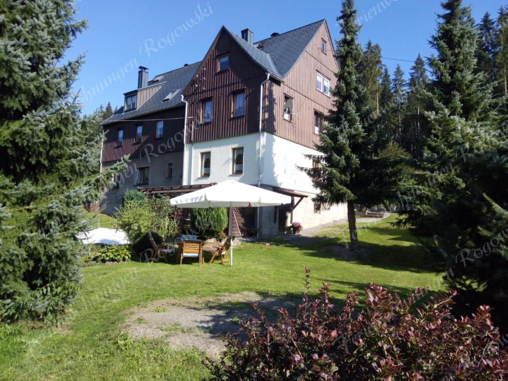 Ferienwohnung Rogowski Kaffenbergweg 2, 08359 Breitenbrunn/Erzgeb.