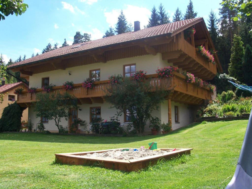 Ferienwohnung Steinbeisser Drittenzell 12, 93474 Arrach