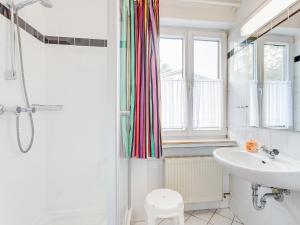 Appartements Ferienwohnung strandnah-D 092.002-7 Bürgermeister-Ernst-Lübcke-Str. 1 18586 Baabe Mecklembourg-Poméranie