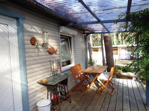 Ferienwohnung und Bungalow in Tras