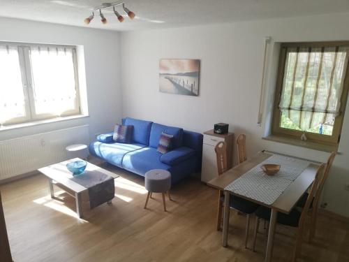 Ferienwohnung und Sommerhaus unter der Burg