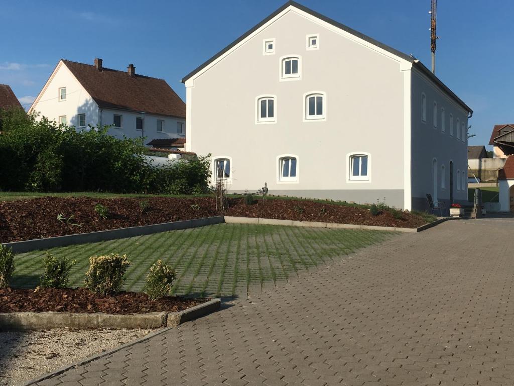 Appartements Ferienwohnung zum Dorfwirt Echendorf 5 93339 Riedenburg