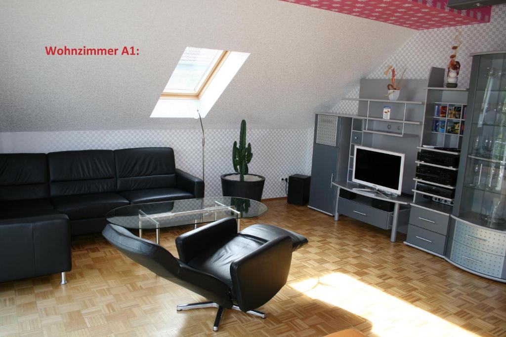 Appartements Ferienwohnungen 99a Schwanseestraße 99a 99427 Weimar