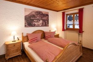 Ferienwohnungen Alpentraum - Landhaus am Bächle
