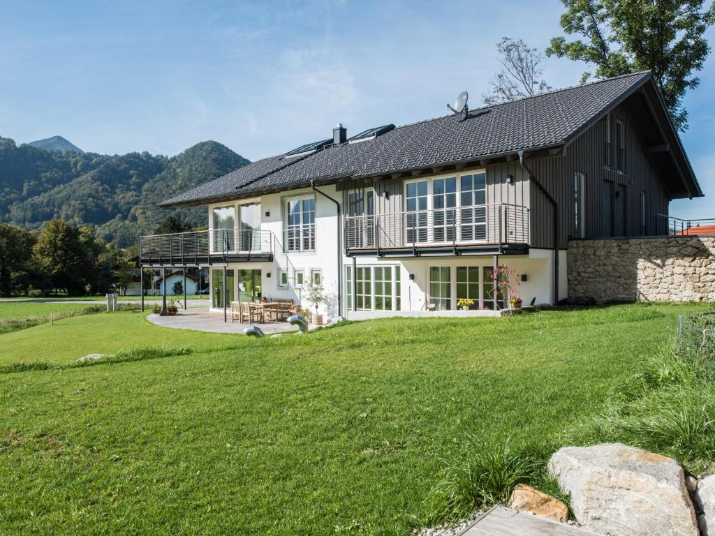 Appartements Ferienwohnungen am Lochbach Aufhamer Strasse 41b 83229 Aschau im Chiemgau