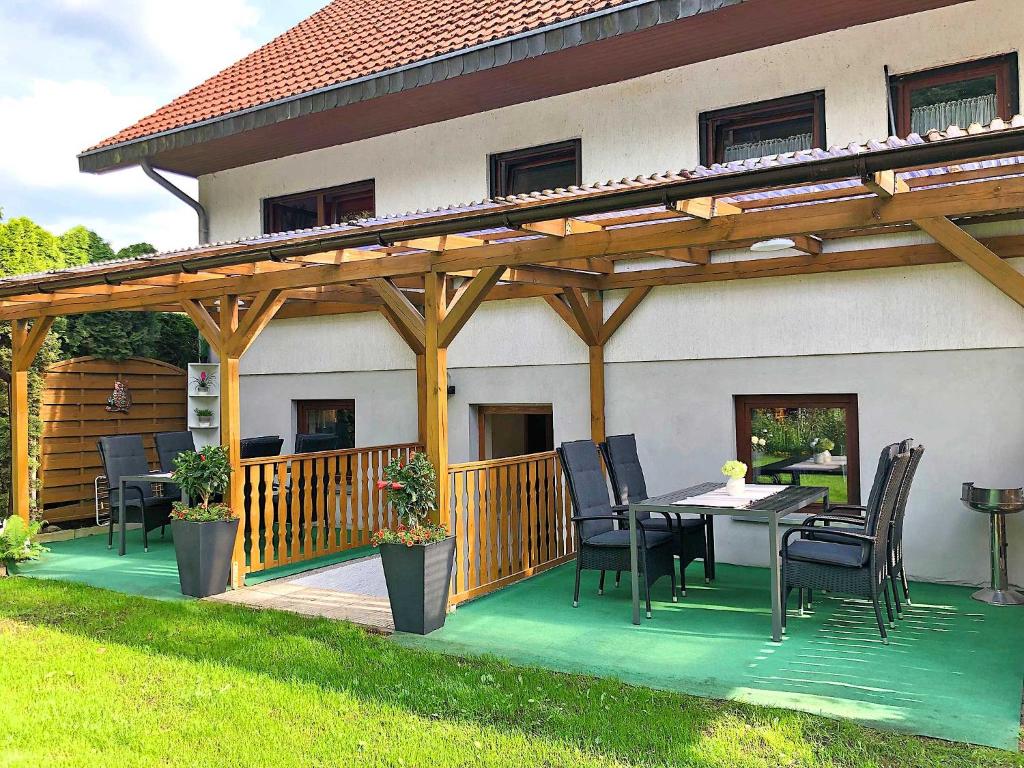 Ferienwohnungen am See - Petersdorf SEE 9930 Lenzer Straße 7, 17213 Petersdorf