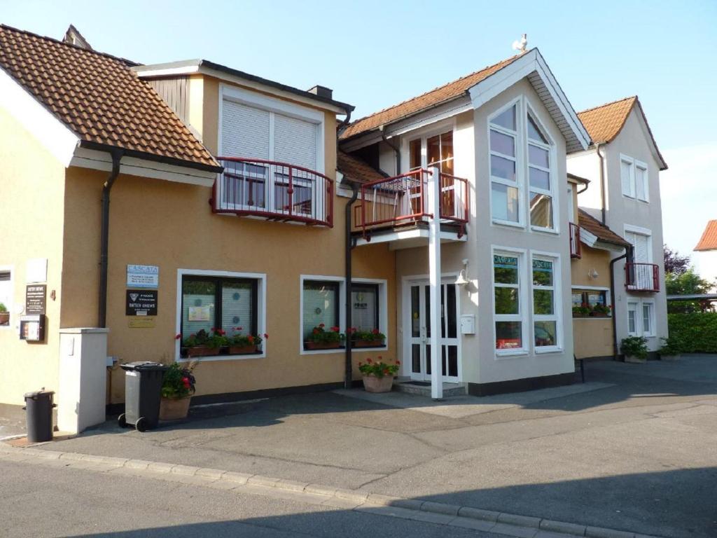 Appartements Ferienwohnungen an der Obermaintherme Badumstraße 4 96231 Bad Staffelstein