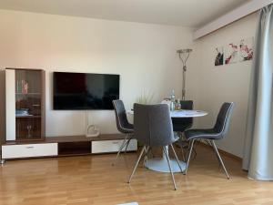 Appartements Ferienwohnungen AVIVA Bodman - Urlaub in unmittelbarer Seenähe Untere Schloßhalde 2 78351 Bodman-Ludwigshafen Bade-Wurtemberg