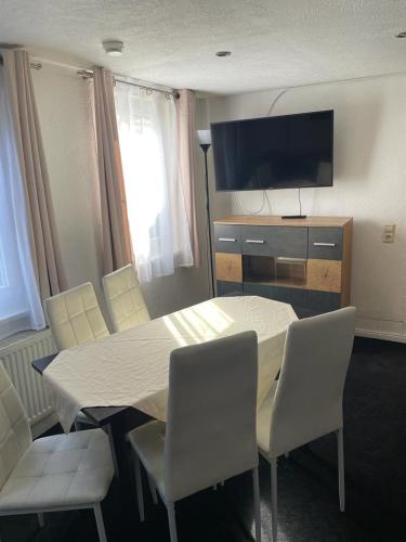 Appartements Ferienwohnungen Calwer Höfle City - Firmen, Handwerker, Monteure willkommen Altburger Straße 11 75365 Calw Bade-Wurtemberg