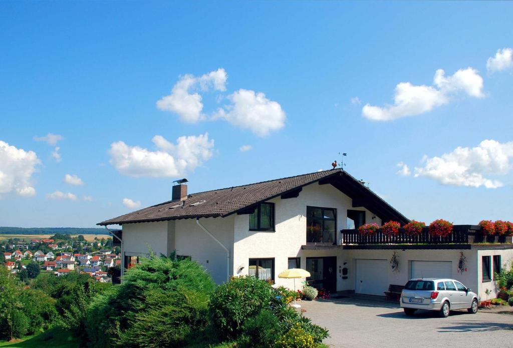 Appartements Ferienwohnungen Haus Fernblick Forststr. 24 64732 Bad König