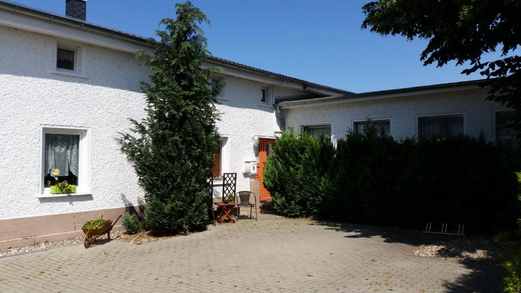 Appartements Ferienwohnungen Haus Mecklenburg Elmenhorst 18107 Elmenhorst