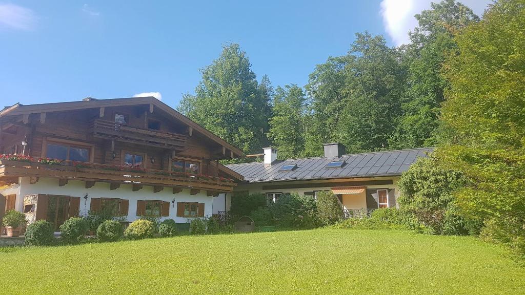 Ferienwohnungen Haus Sonnenwinkel Mentenweg 6, 83471 Oberschönau Eins