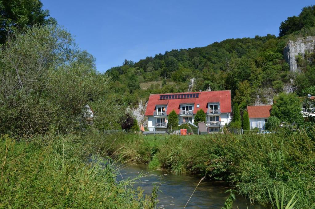 Ferienwohnungen Holder Schülzburgweg 8, 72534 Anhausen