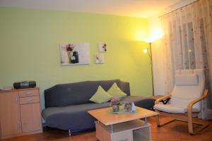 Appartements Ferienwohnungen Holder Schülzburgweg 8 72534 Anhausen Bade-Wurtemberg