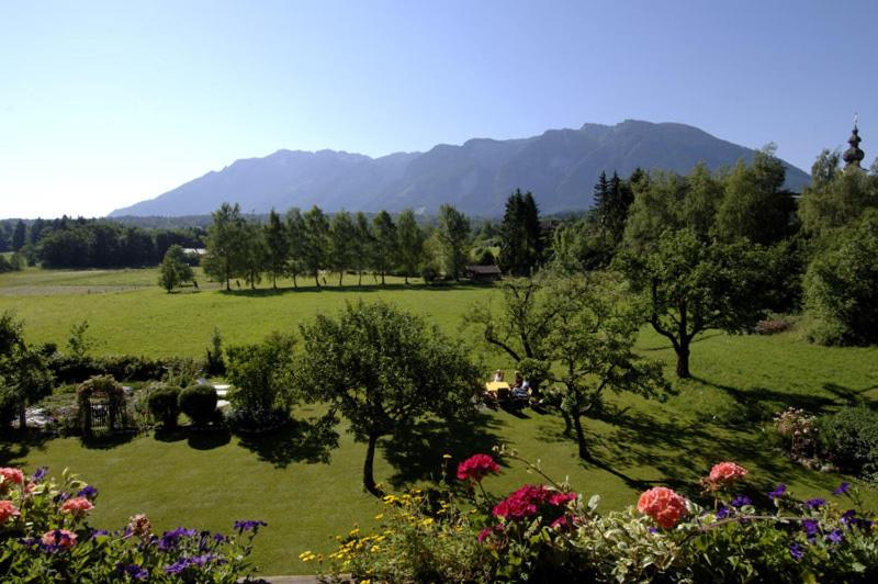 Appartements Ferienwohnungen im Alpengästehaus Marzoll - Bad Reichenhall Römerstr. 44 83435 Marzoll