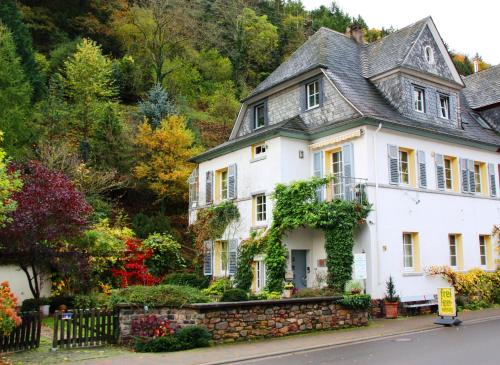 Ferienwohnungen-In-Bacharach