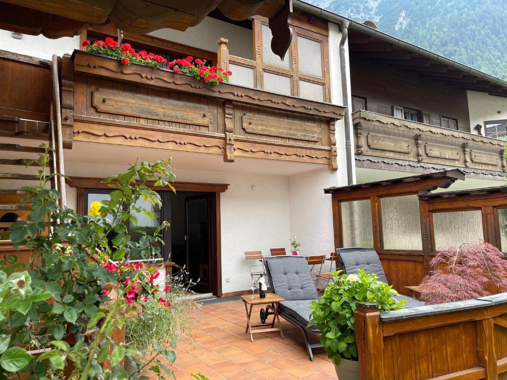 Appartements Ferienwohnungen Jana 28A Im Schwarzenfeld 82481 Mittenwald