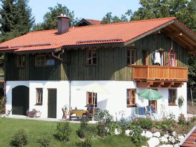 Appartements Ferienwohnungen Karin und Wolfgang Geistanger Traundorf 13 a 83313 Siegsdorf