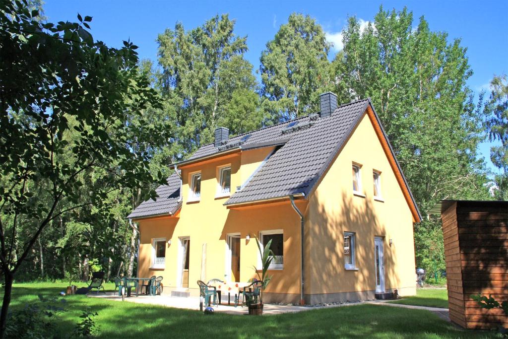 Appartements Ferienwohnungen Karlshagen USE 3010 Am Hasenwinkel 9 17449 Karlshagen