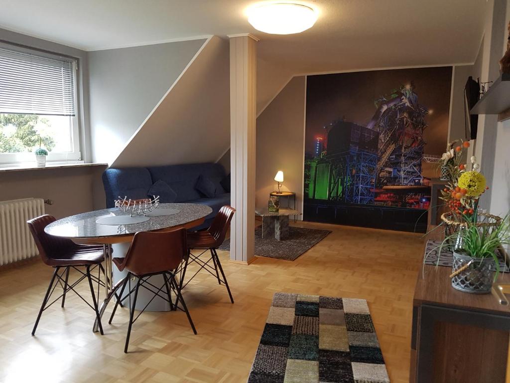 Appartements Ferienwohnungen Koenen nah am CentrO Mellinghofer Straße 183 46047 Oberhausen